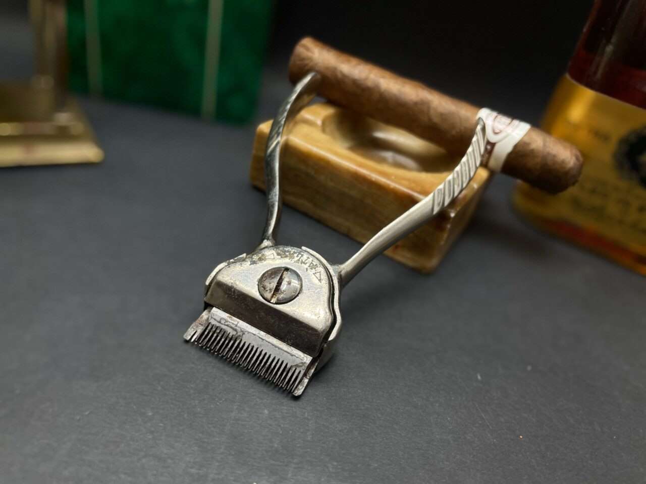 Antique Atlas Hair Clipper
