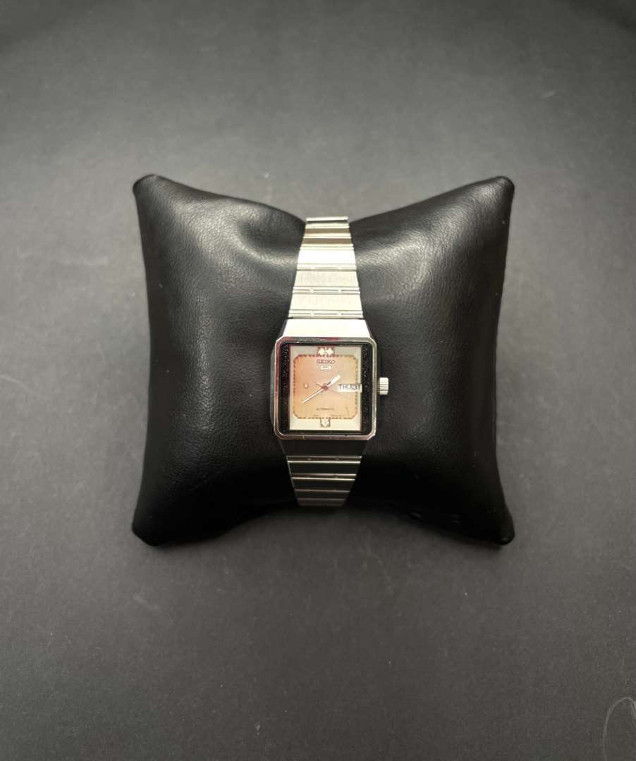 Seiko 5 Ladies Diamond dial
