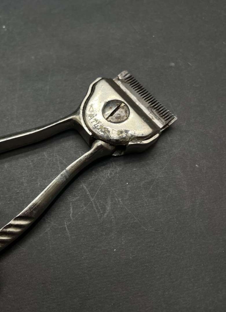 Antique Atlas Hair Clipper