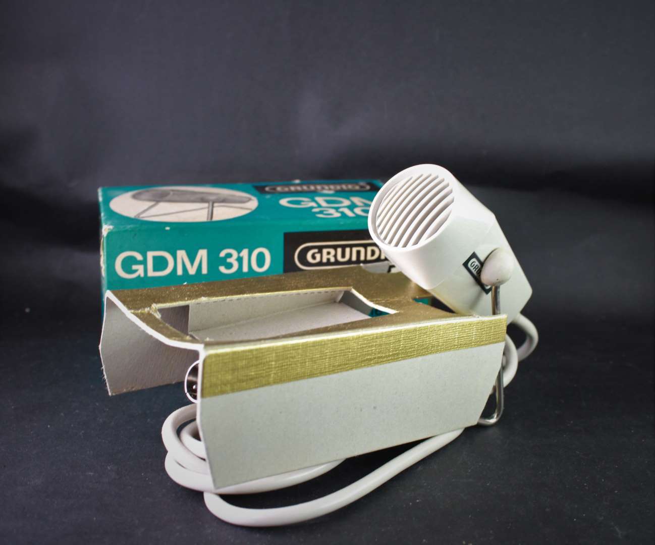 Grundig GDM-310 μικρόφωνο