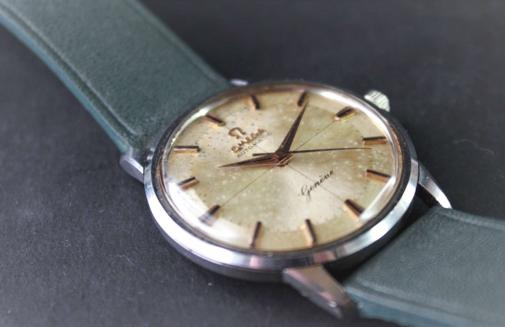 Omega Geneve Automatic Pie