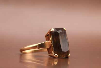 Χρυσό δαχτυλίδι 18καράτια με Smoky Quartz