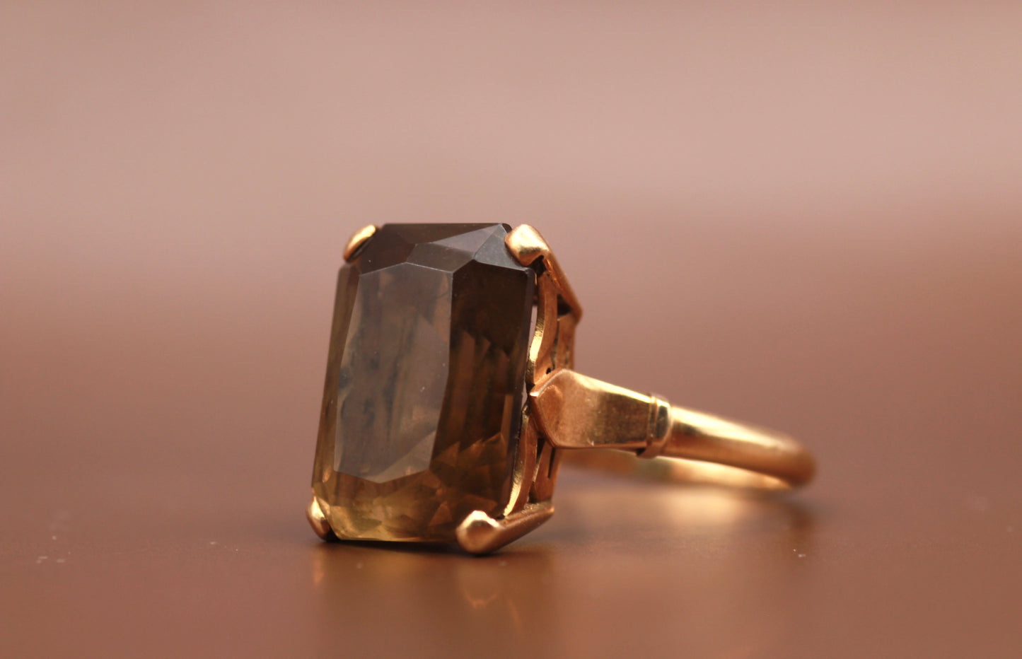 Χρυσό δαχτυλίδι 18καράτια με Smoky Quartz