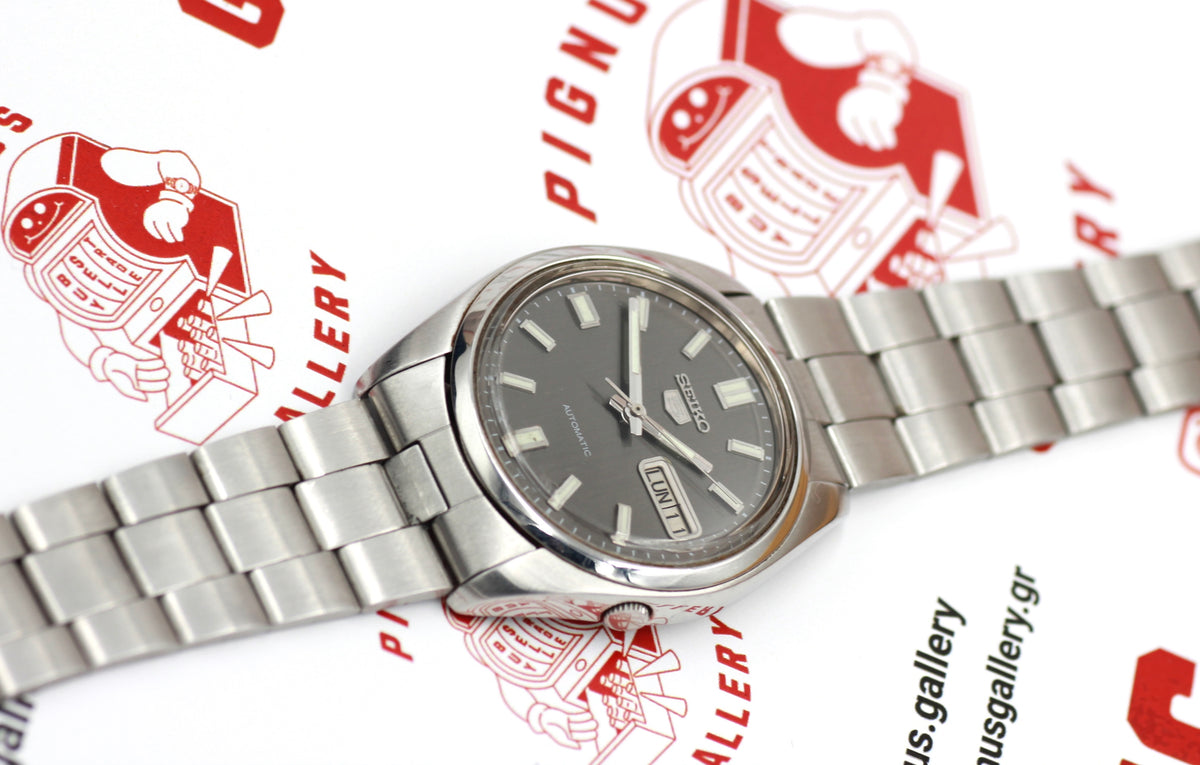 Seiko 5 7009-821A
